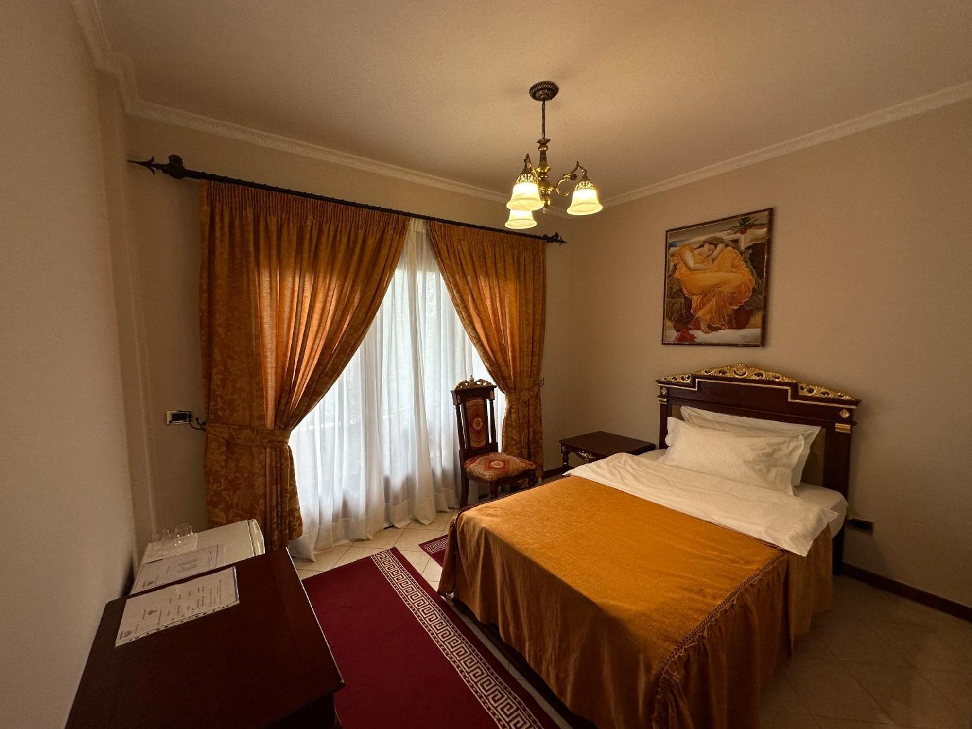 Dinasty Hotel Tirana Exteriér fotografie